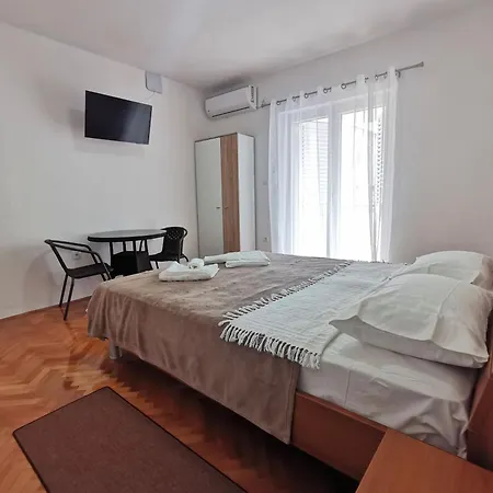 Rozaza Vodice