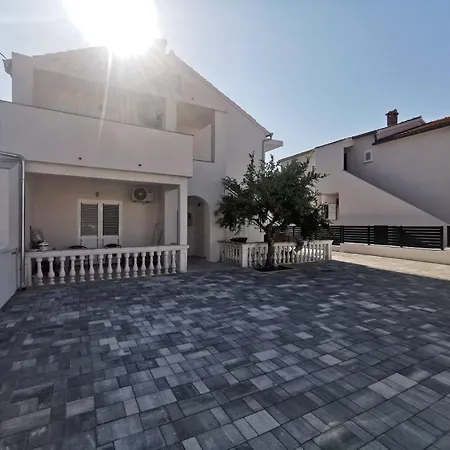 Rozaza Apartment Vodice