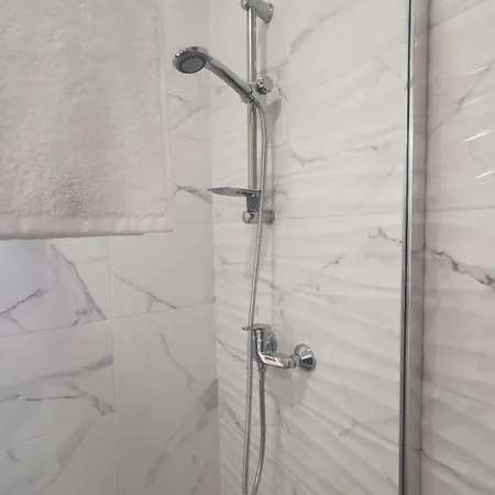 Apartment Rozaza