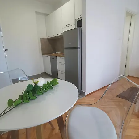Rozaza Vodice