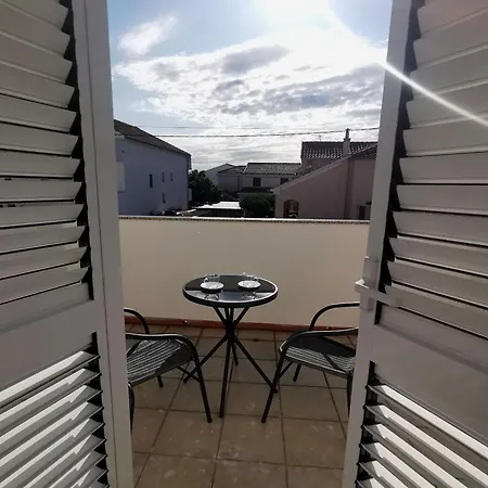 Rozaza