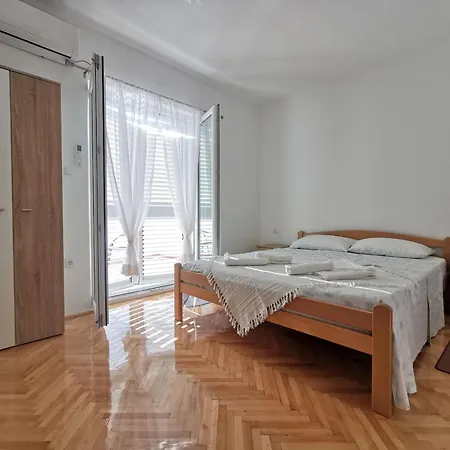 Apartment Rozaza Vodice