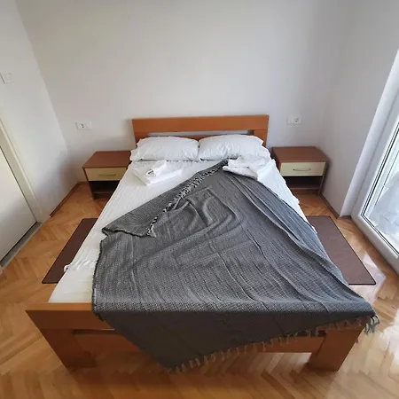 Rozaza Apartment *