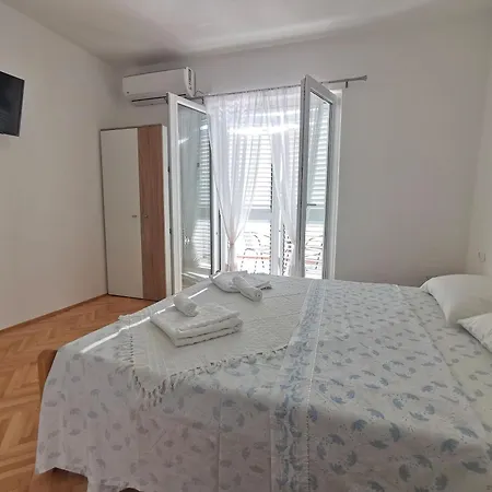 Apartment Rozaza Vodice